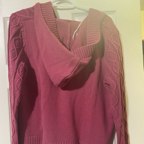 Sweater - Picture 2 of 2